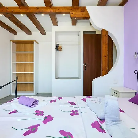 Stone House Biskup Διαμέρισμα *