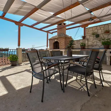 Appartement Stone House Biskup *