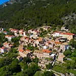 Apartment Stone House Biskup Babino Polje