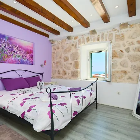 Apartmán Stone House Biskup