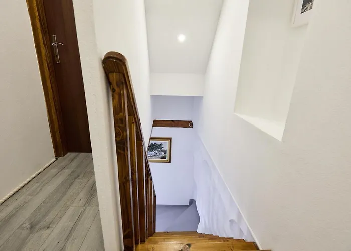 Stone House Biskup *