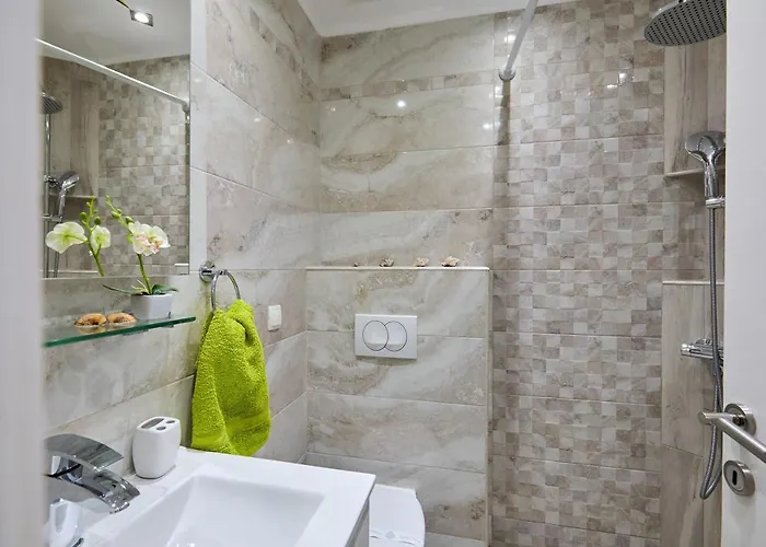 Stone House Biskup Apartamento *